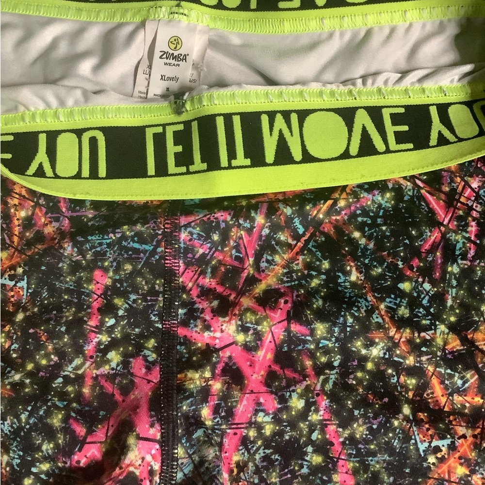 Zumba Fitness Multicolor Abstract Leggings